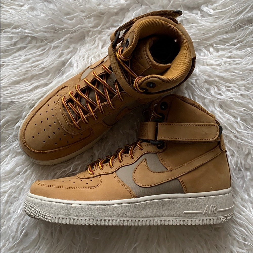 NWT Nike Air Force 1 - Picture 4 of 8